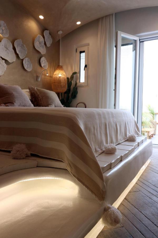 Narcissus Luxury Suites Naxos City Bagian luar foto